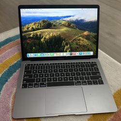 MacBook Air Retina 13” inch 2018
