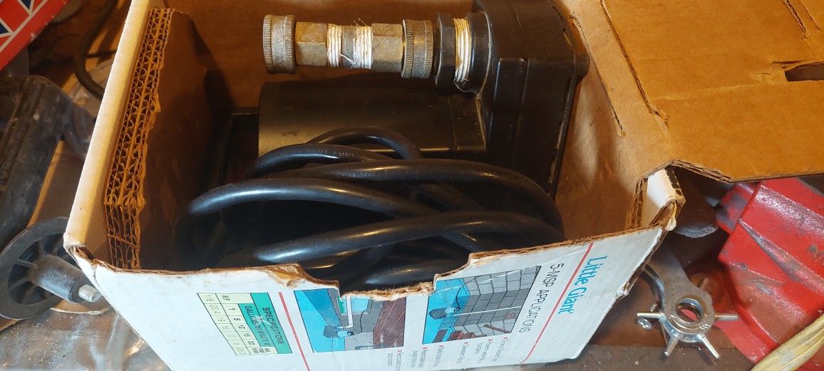 Sump Pump--Little Giant Submersible