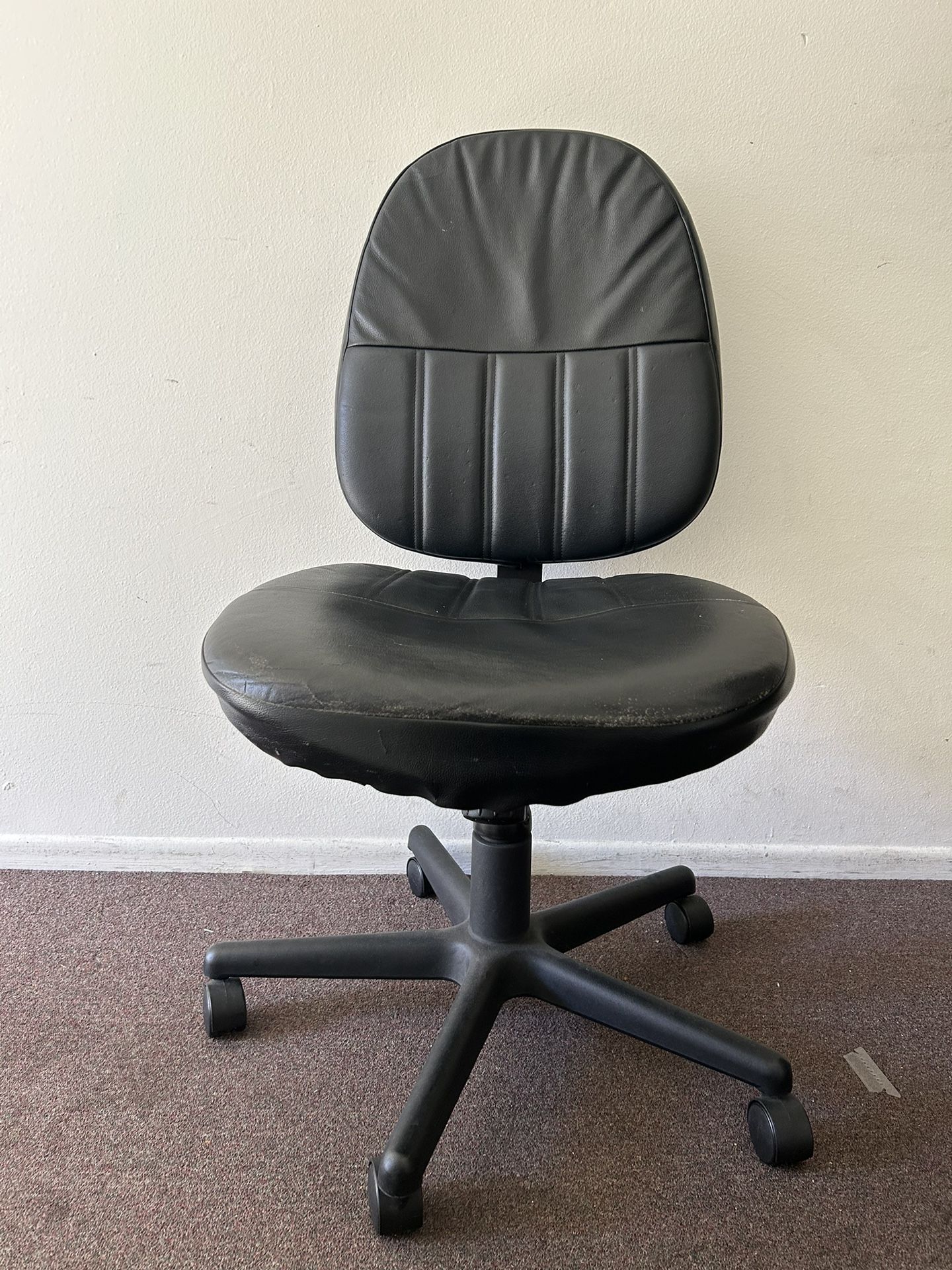 Black Desk Chair
