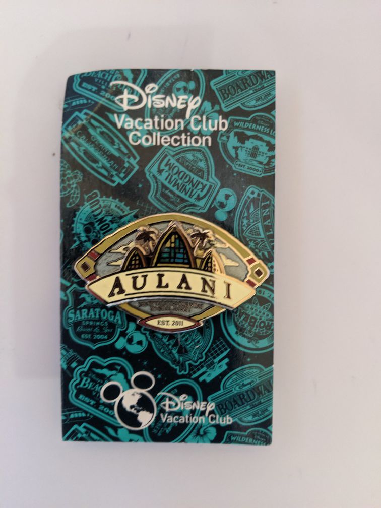 Disney vacation club pin aulani