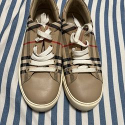 Burberry Tennis Shoes