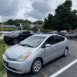 Excellent MPG Built In Navigation Toyota Prius 2008