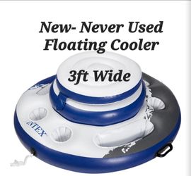 Floating Pool Cooler with Drink Holders & Rope