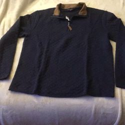 New With Tags..  Blue Quilted Quarter Zip Top Size Large