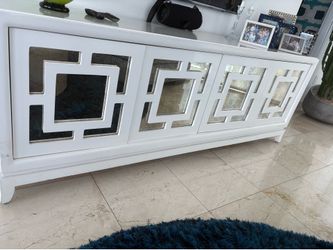Luxury Side Board/Buffet