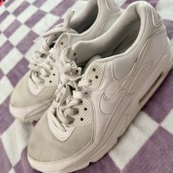 Nike Men's Air Max 90 Sneaker