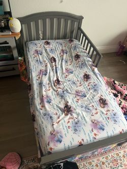 Toddler bed grey