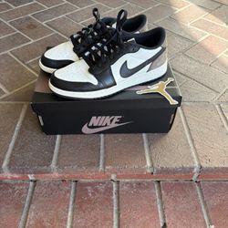 Nike Jordan 1s Mocha Size 6.5