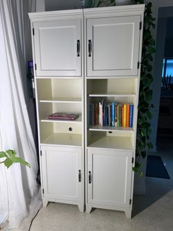 Pottery barn bookshelf