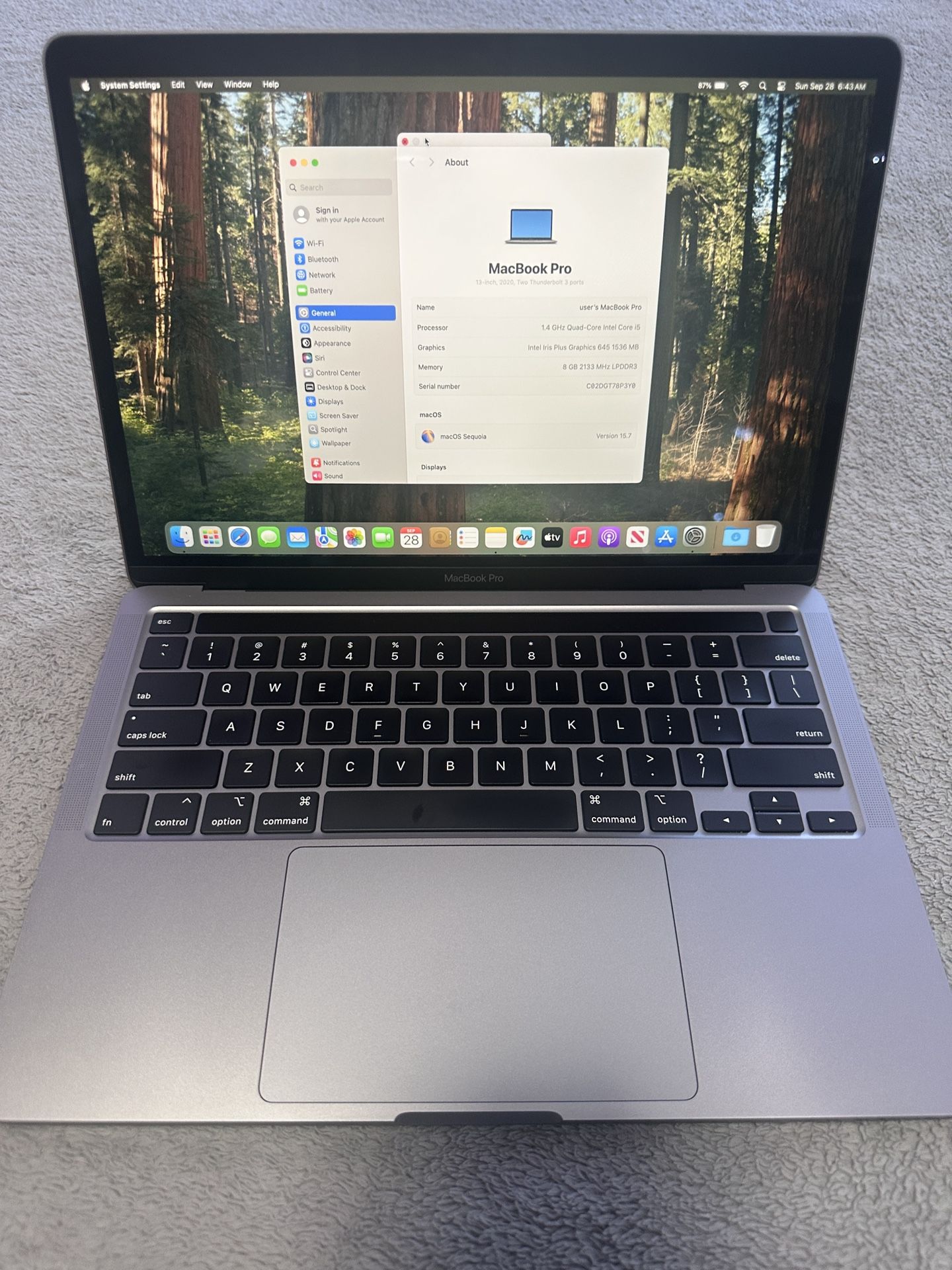 Apple MacBook Pro / 13 inch Touch Bar Retina Display / Core i5 / 8GB RAM / 512GB SSD