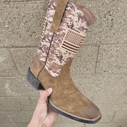 Size 10 D Ariat Work Boots Soft Toe 