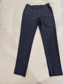 Perry Ellis Men’s Blue Dress Pants / Suit Pants – Skinny Fit – Excellent Condition  Size U.S 30-32