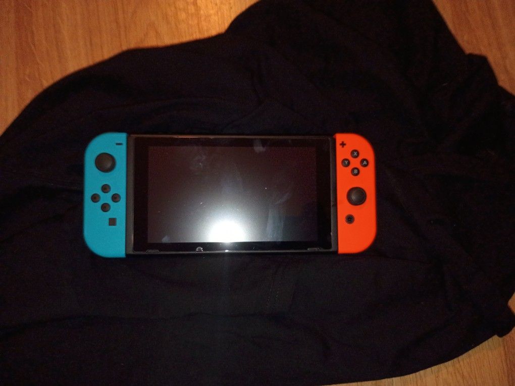 Nintendo Switch 