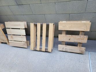 3 Small 1 medium ideal small space storage palates bundle
