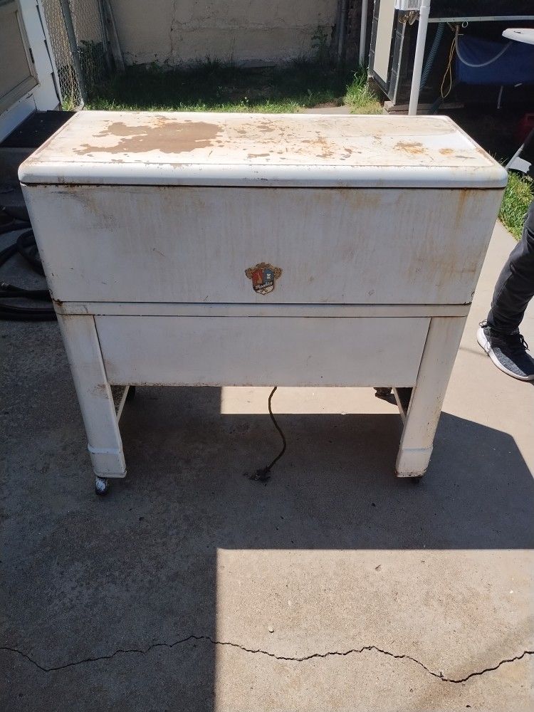 Maytag Vintage Iorn