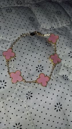 Van Cleef Bracelet, Earrings, Chain