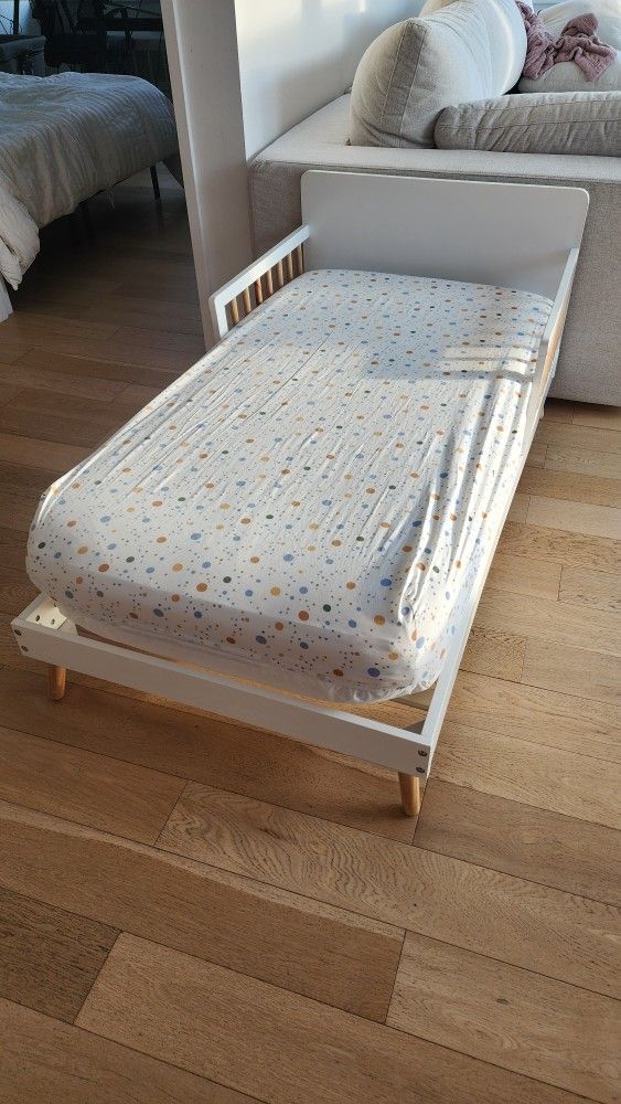 Toddler Bed With Mattress