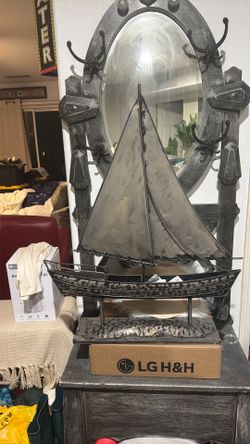 Metal decorative ship