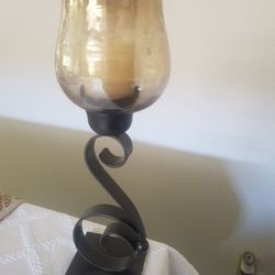 Metal candle holder