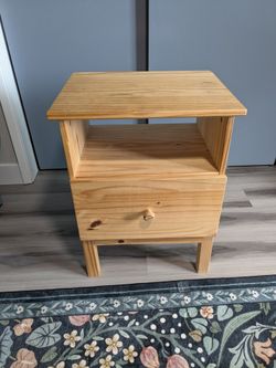 FREE Side Table - Pending pick-up