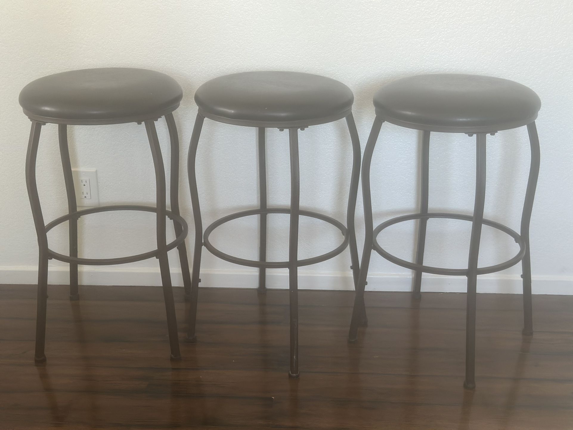 3 Bar Stools