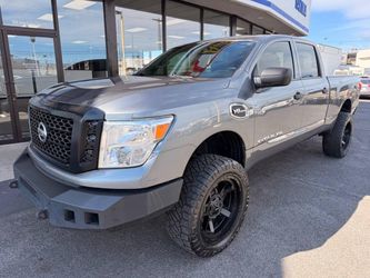 2018 Nissan TITAN XD
