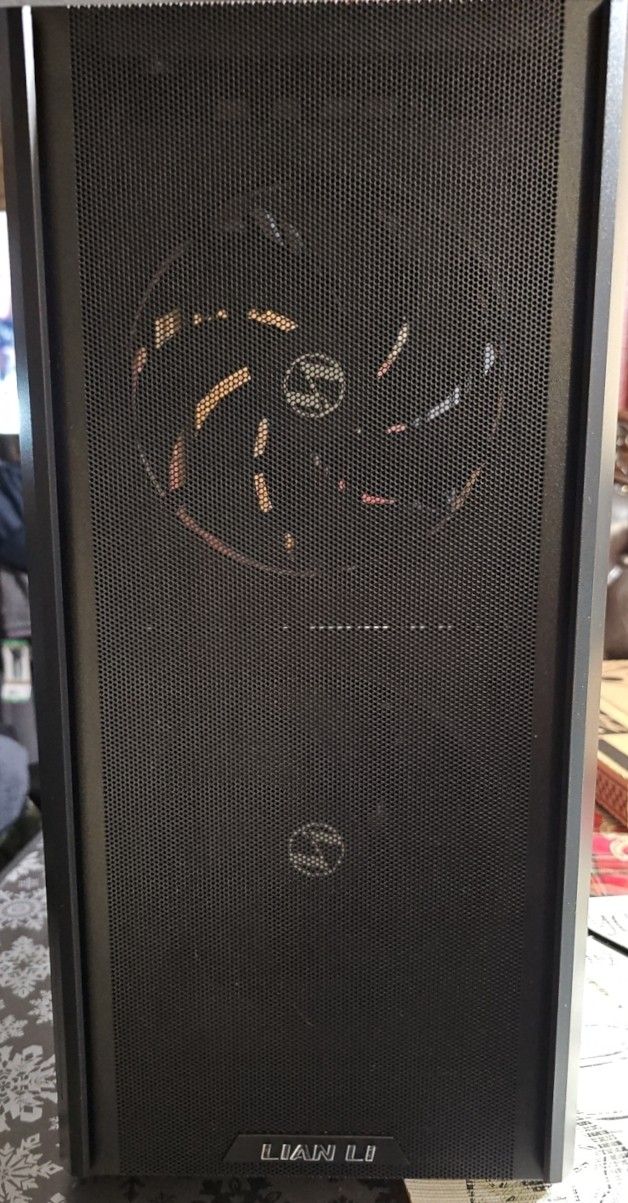 LianLi Lancool 216 ATX Case+Fractal Design ion+ 660p