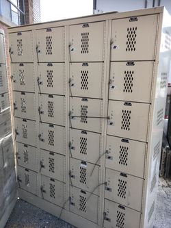 24 Unit Locker