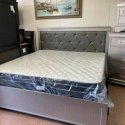 4 PIECES BEDROOM SET (QB, Dresser Mirror Nightstand)