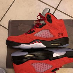 Jordan five retro raging bull Reds