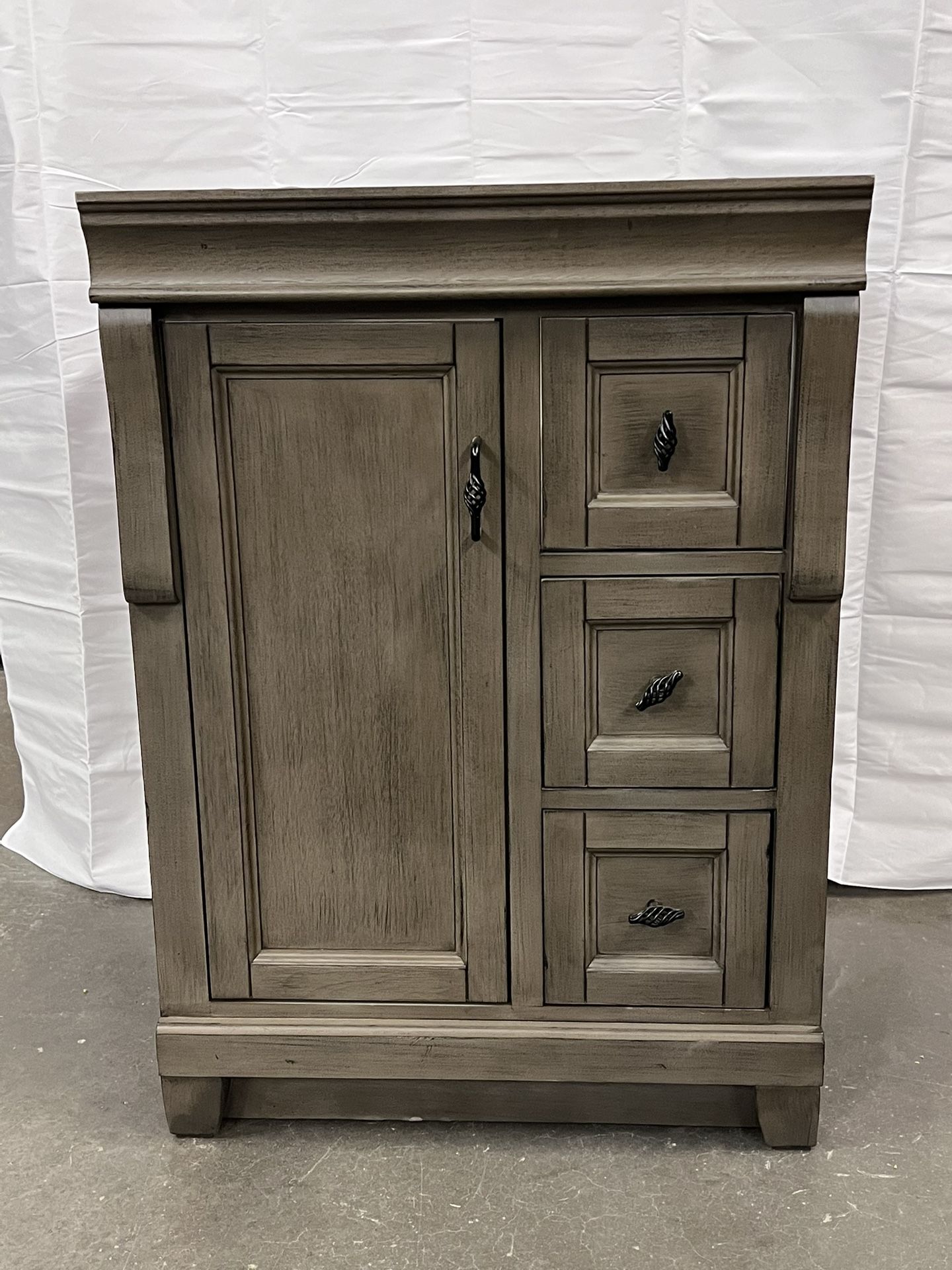 Bathroom Vanity (NEW)