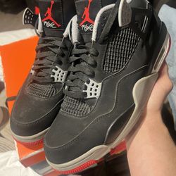 Jordan 4 Bred 