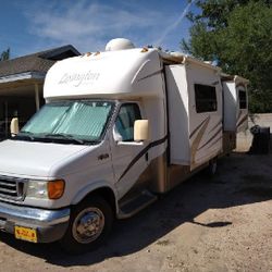 27 Ft 2005 Forrest River Lexington GTS Touring 255