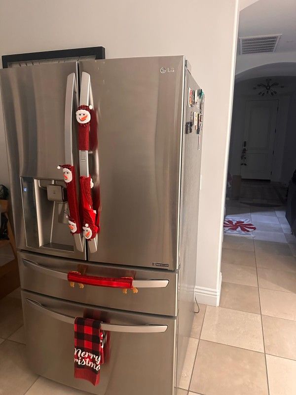 LG 4 Door Fridge Like New Super Clean