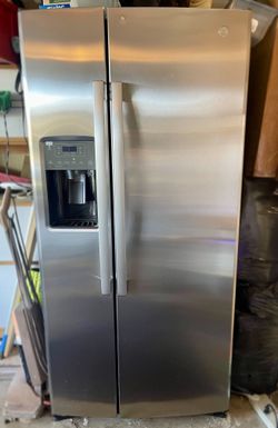 Stainless Steel Fridge By GE Appliance