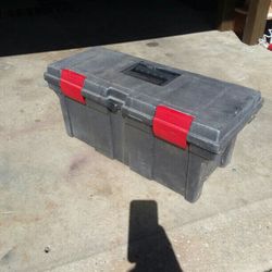 Rubbermaid Toolbox