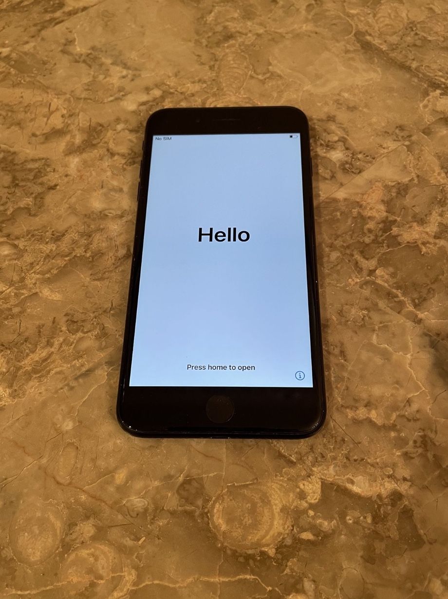 Unlocked Apple iPhone 7 Plus - Space Grey - 32GB
