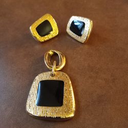 Vintage Weekender Goldtone Metal Black Enamel Center Pendant and Stud Earrings