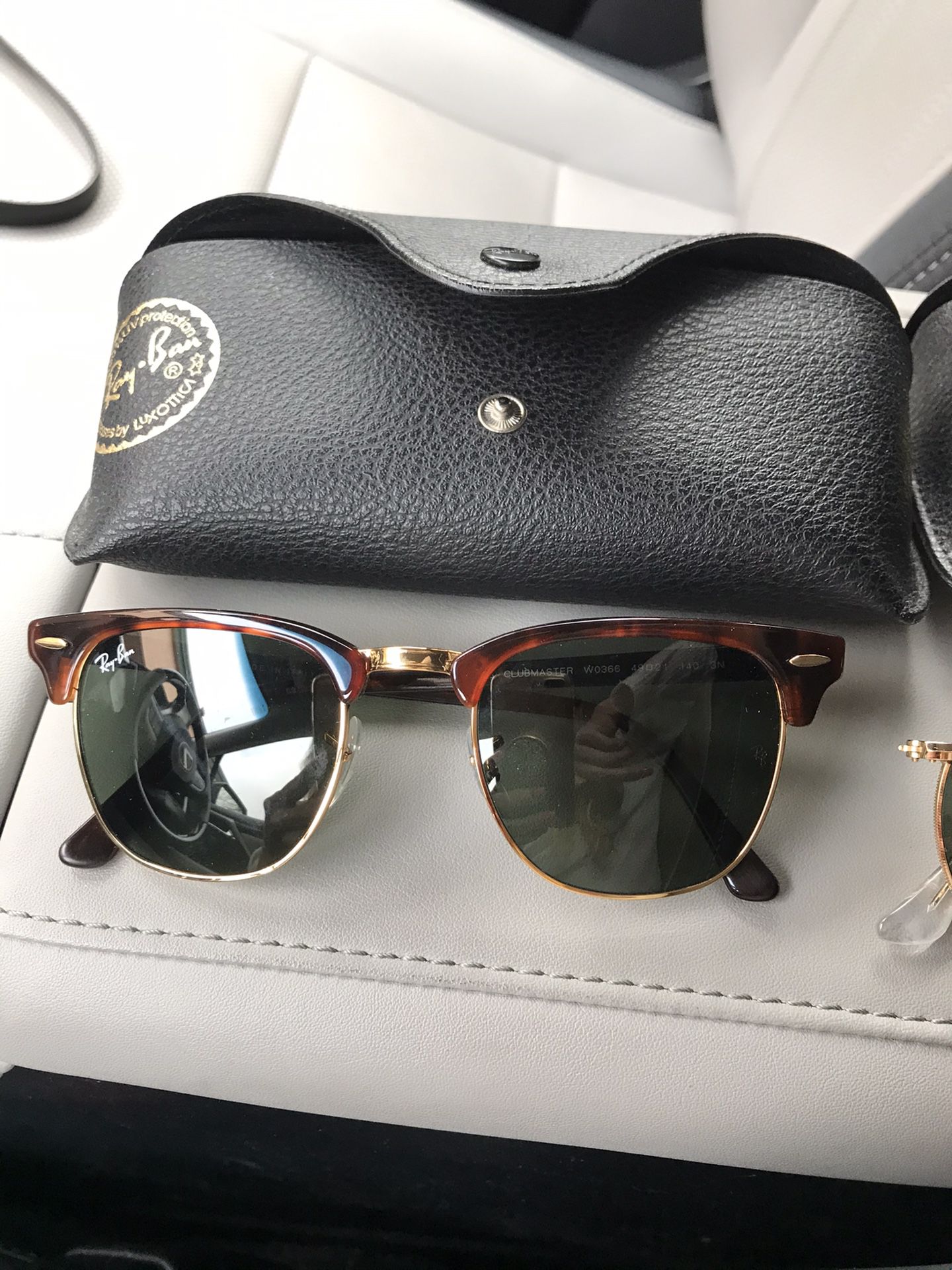 Women’’s or men’s club master sunglasses new