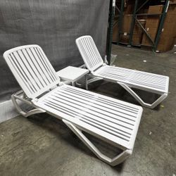 On Sale! $125  New 3 Pieces White Plastic Outdoor Patio Pool Chaise Lounge Pool Tanning Adjustable Recliner