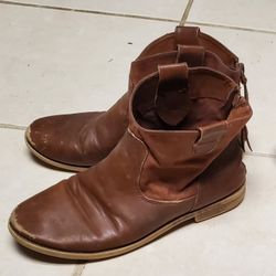 Girls Cat And Jack Brown Boots Size 5