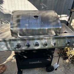 Nexgrill 5+1 Burner Gas BBQ Grill + Propane Tank 