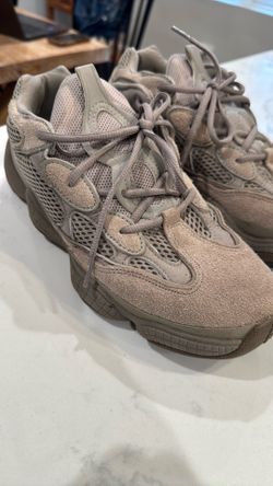 Yeezy 500 Ash Grey size 9