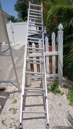 20  foot extension ladder like NEW comdition