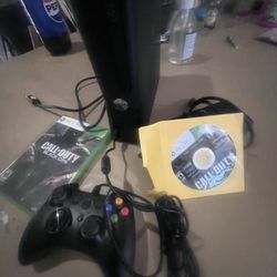 Xbox 360 Slim W Games And Control 