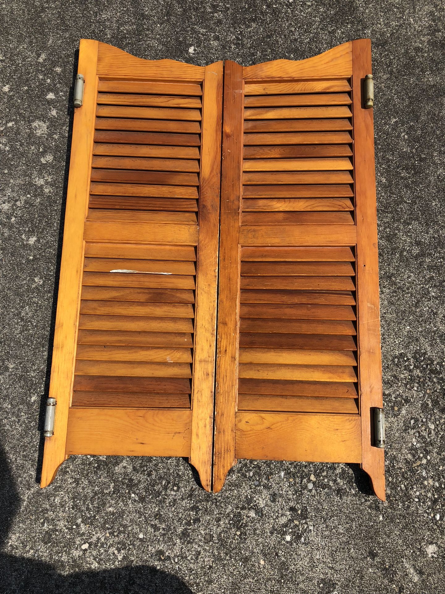 Vintage Saloon Doors With Hinges