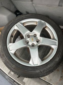 Chevrolet 5-Spoke Alloy Wheel with Continental Tire