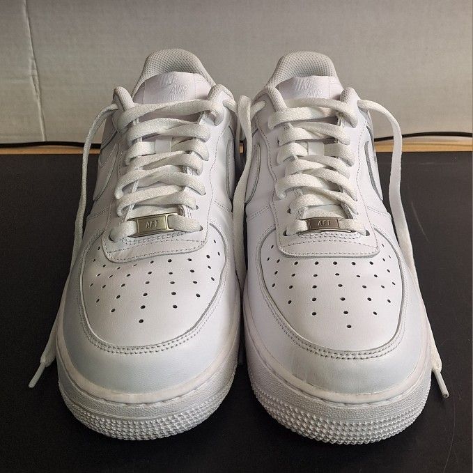 AIR FORCE 1 LOW '07 WHITE SIZE 10.5