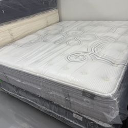 CALIFORNIA KING SIZE AIRELOOM PILLOW TOP MATTRESS & BOX SPRINGS BED SET