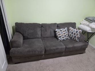 Pull out sofa (Free)
